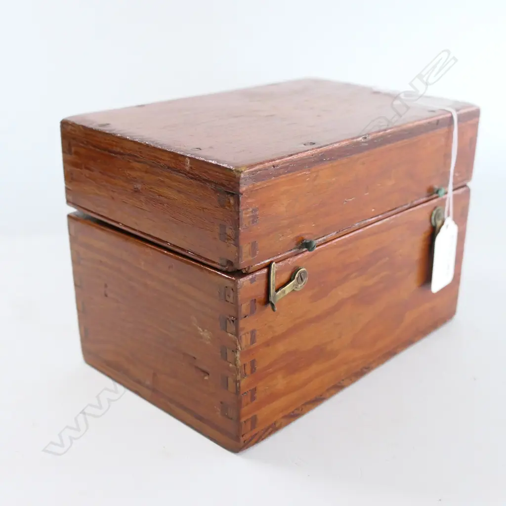 HENRY HUGHES & SON MARINE DISTANCE METER (PATT: 703) IN CEDAR BOX Image 1++